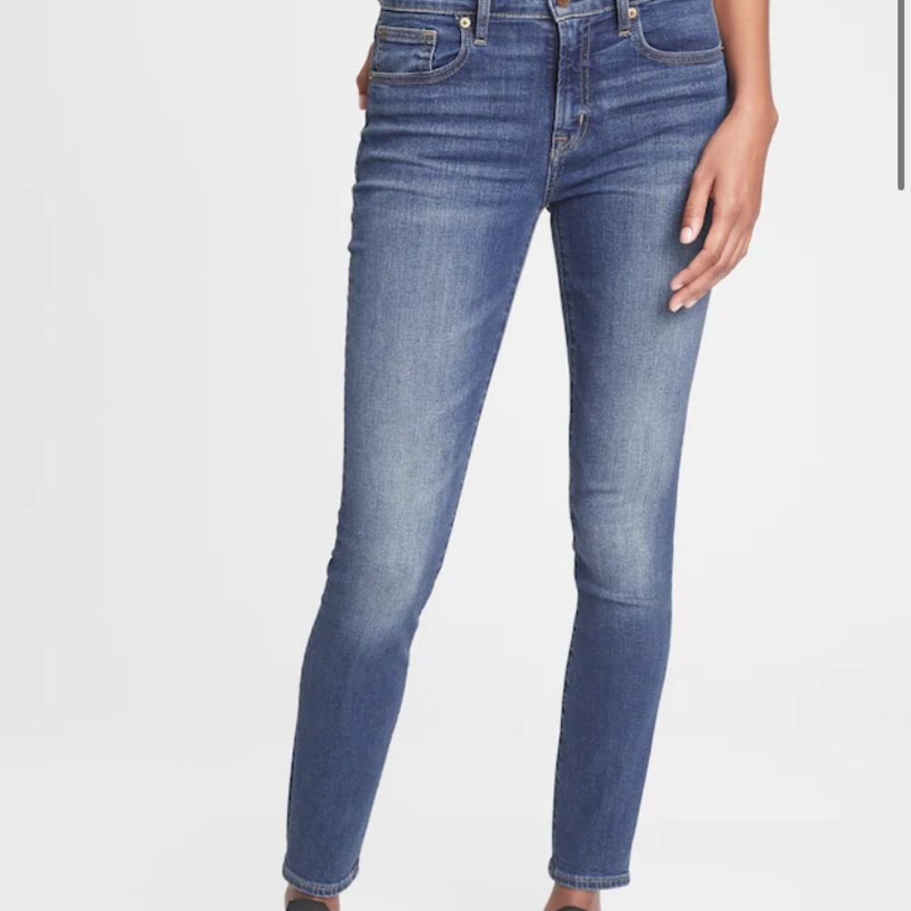Gap Mid Rise True Skinny Jeans